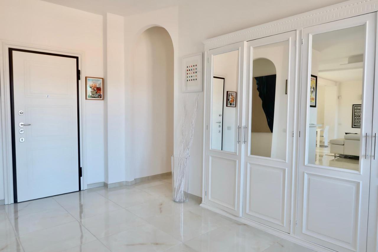 Lux 180Sqm Flat - Entire Last Floor Milano Exterior foto