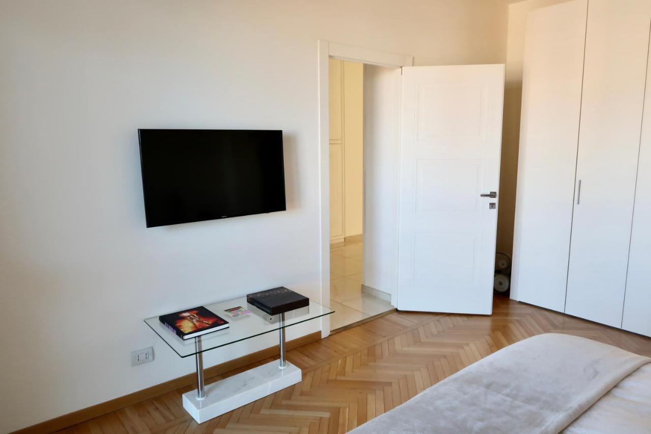 Lux 180Sqm Flat - Entire Last Floor Milano Exterior foto